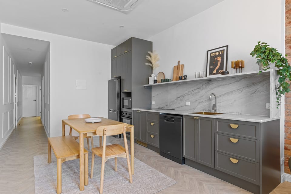 Kitchen / Dining