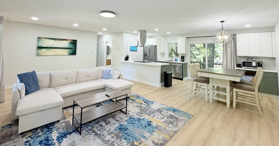 Over view of living, kitchen and dinning room
