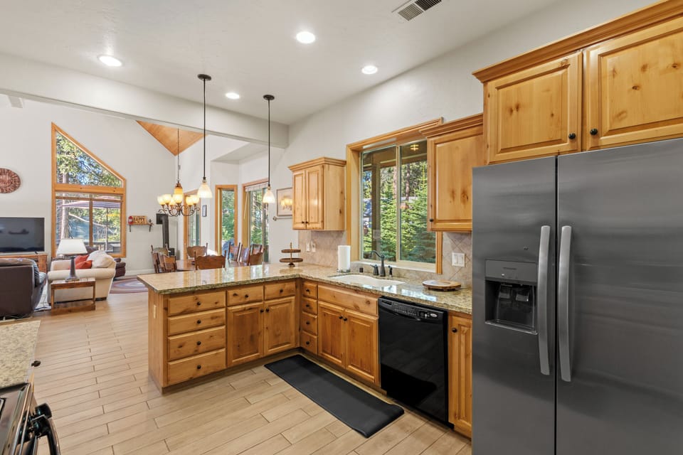 Fully equipped kitchen to cook all your favorite meals.