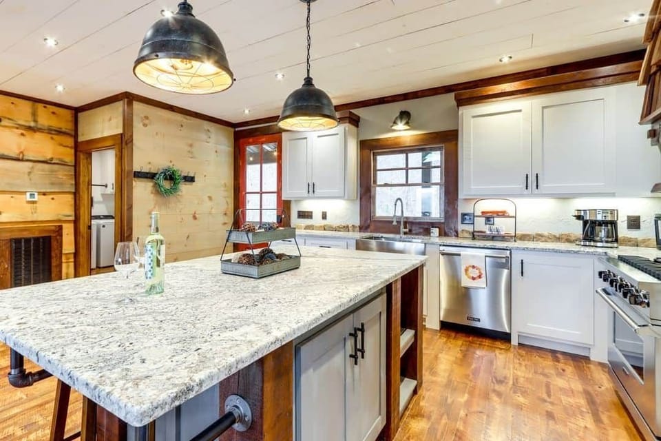 Kitchen | Front Door 