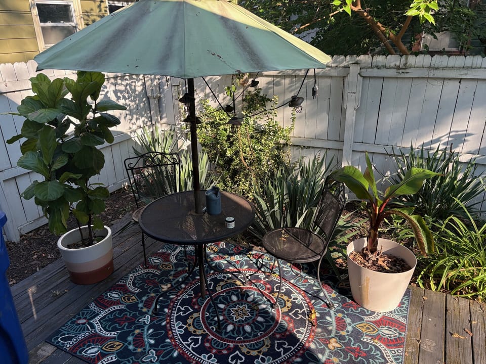 Outdoor dining