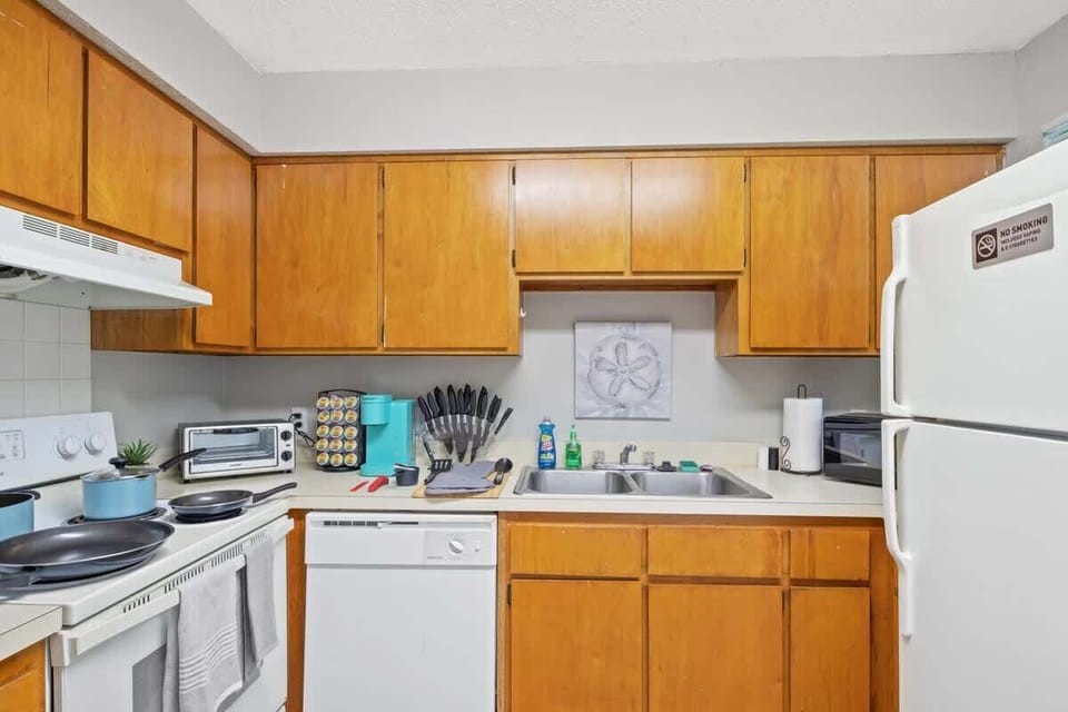 Kitchen offers full size refrigerator, stove/oven, microwave, toaster, toaster oven, Keurig coffee maker, and more.