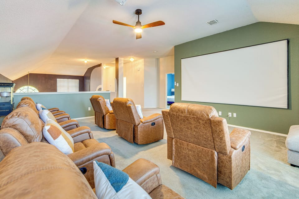 Grand Prairie Vacation Rental | 5BR | 2.5BA | 3,569 Sq Ft | 1 Step Required