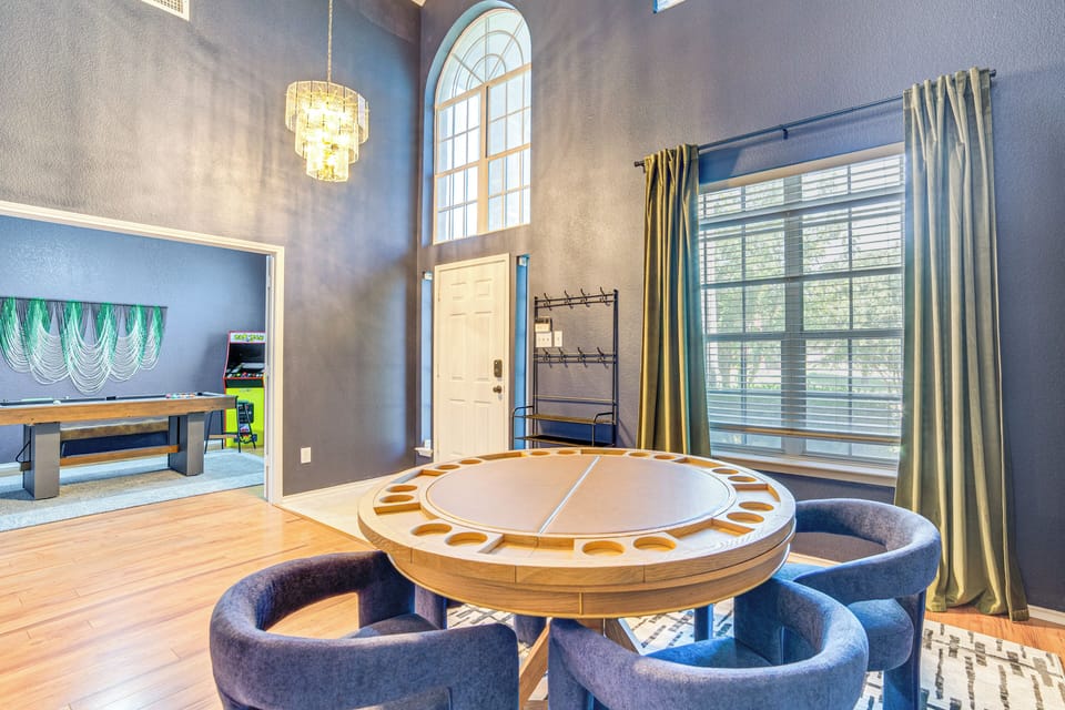 Card Table | 1st Floor