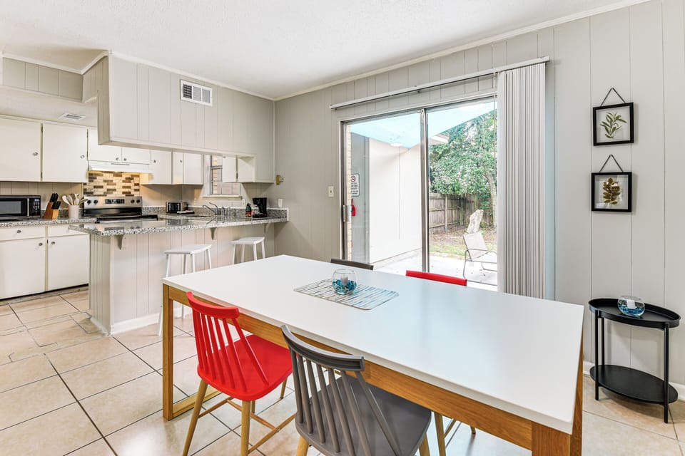 Dining & Kitchen Area | Free WiFi | Central A/C & Heating