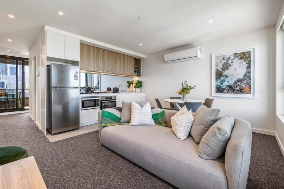 Spacious living area 