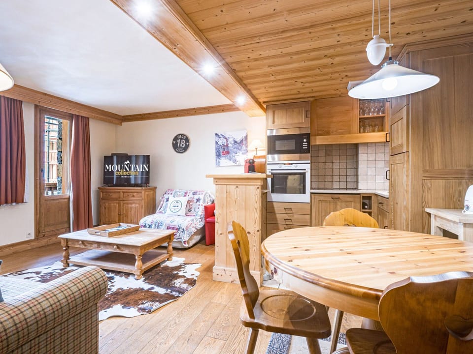 Cozy apartment with direct slope access, parking, and Bellevarde view Apartment in Val dIsere