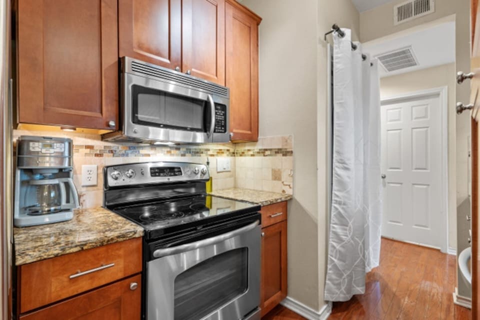full stocked kitchen for gourmet cooking