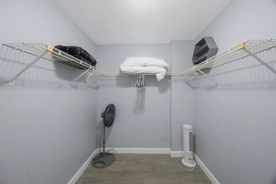 Walk in Closet