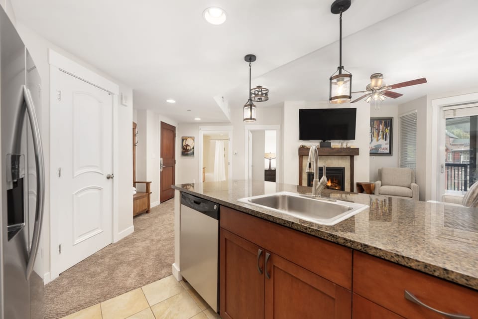 Indoors, Kitchen, Sink, Screen, Appliance
