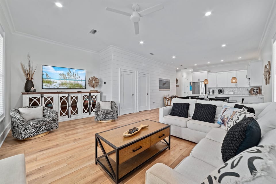 Incredibly spacious living area