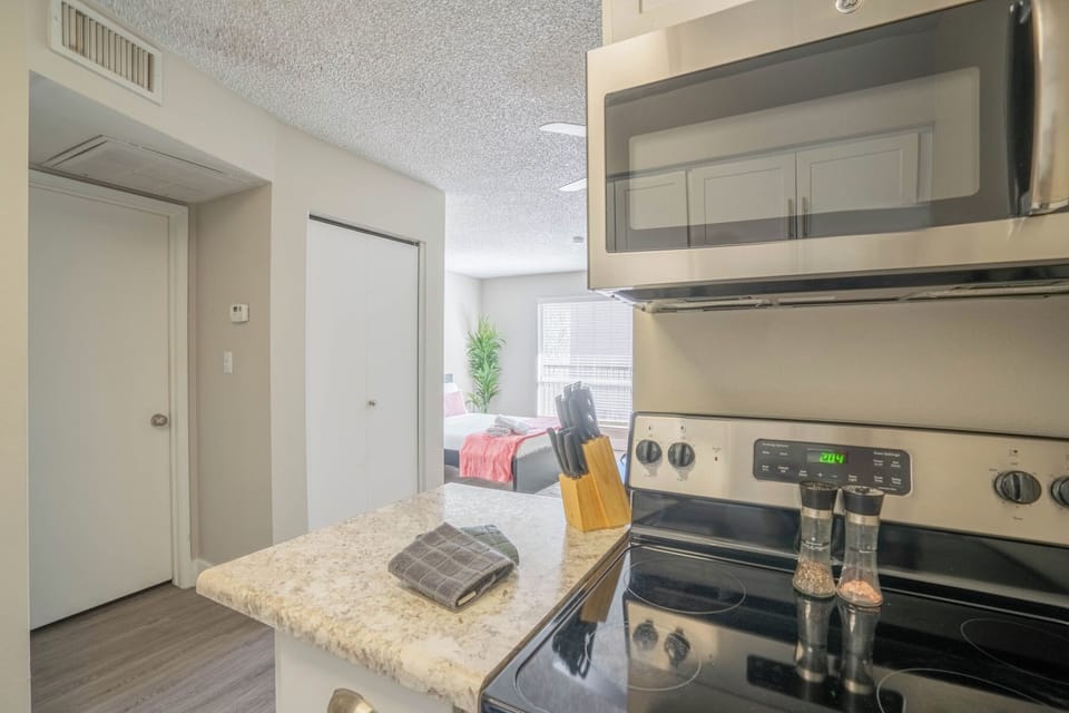 ‍ Open kitchen design for effortless cooking and entertaining.