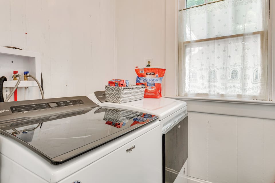 Laundry Area | Washer/Dryer
