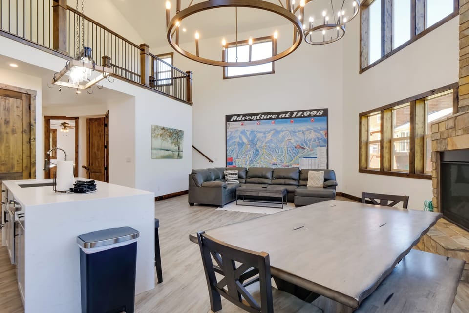 Dining Area | Dishware & Flatware | Main Level