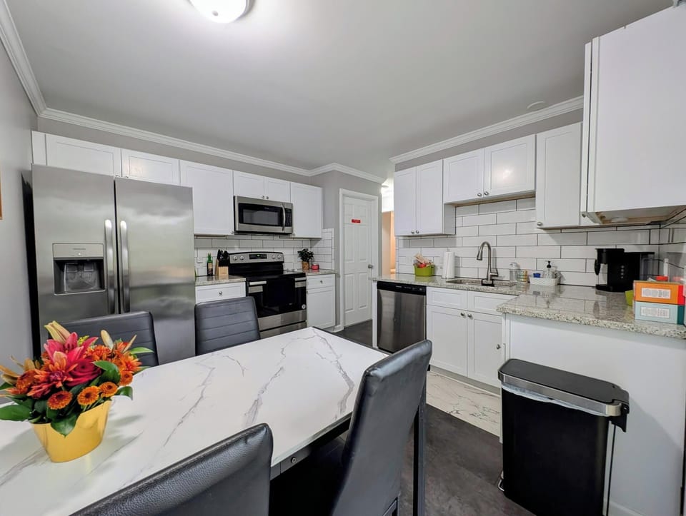 Kitchen w/ room for eating your meals.