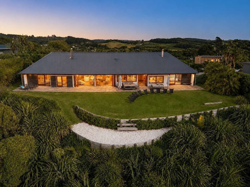 Main House - The Pah 