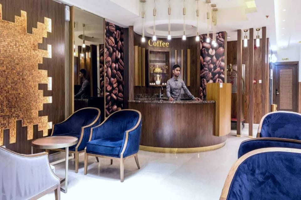 Entrance / Reception