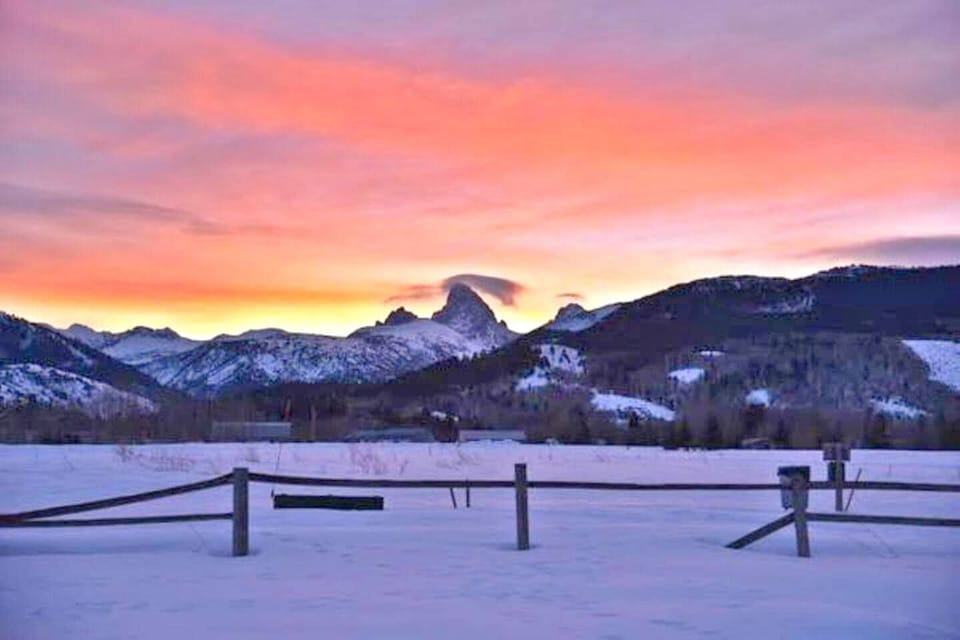 Experience Cross Country Skiing with Teton Views.