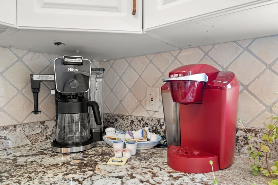 Coffee Station with Keurig and Ninja Brewer