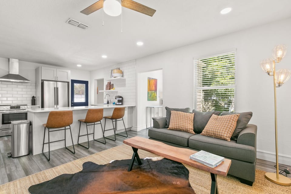 Lovely living space with comfortable furniture