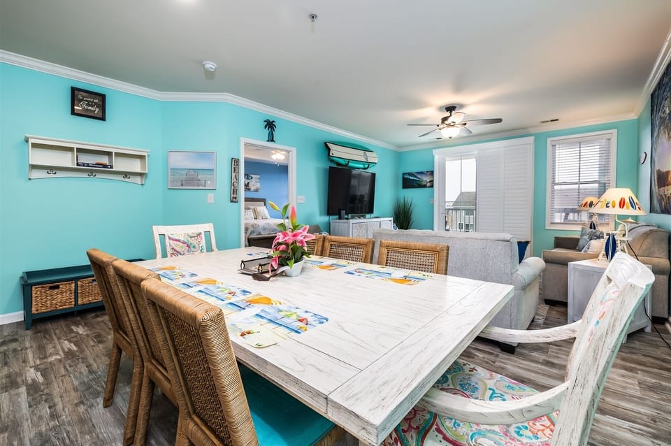 Sunset Island 4 Hidden Cove Way, Unit 3C Dining Area