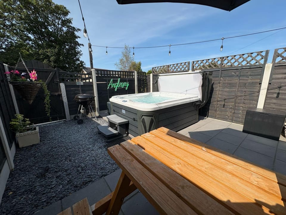 Private garden hot tub patio