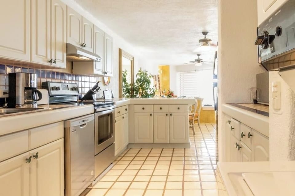 Fully equipped kitchen awaits! Prepare delicious meals with ease.