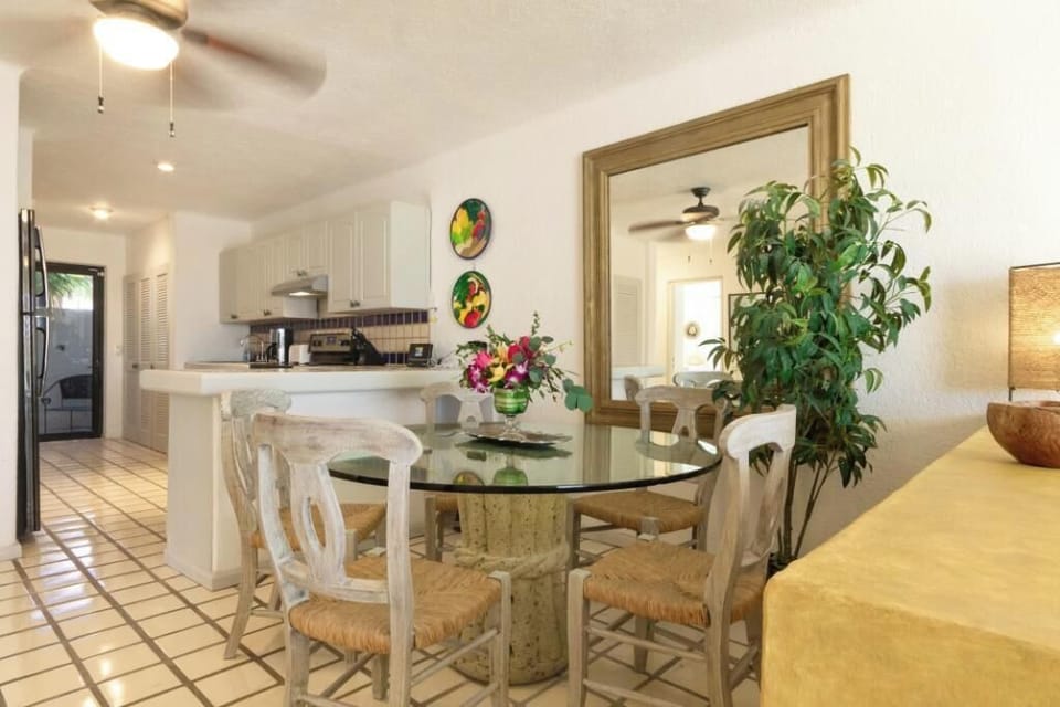 Elegant dining area – enjoy a romantic dinner.