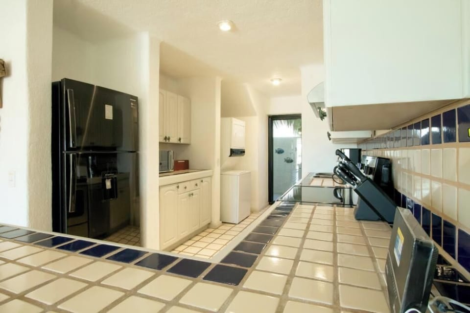 Fully-equipped kitchen to prepare your favorite meals!