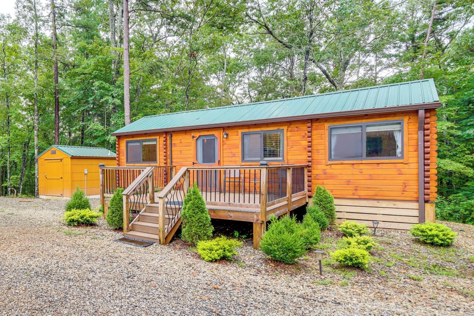 Blairsville Vacation Rental | 2BR | 1BA | 400 Sq Ft | 4 Steps to Enter