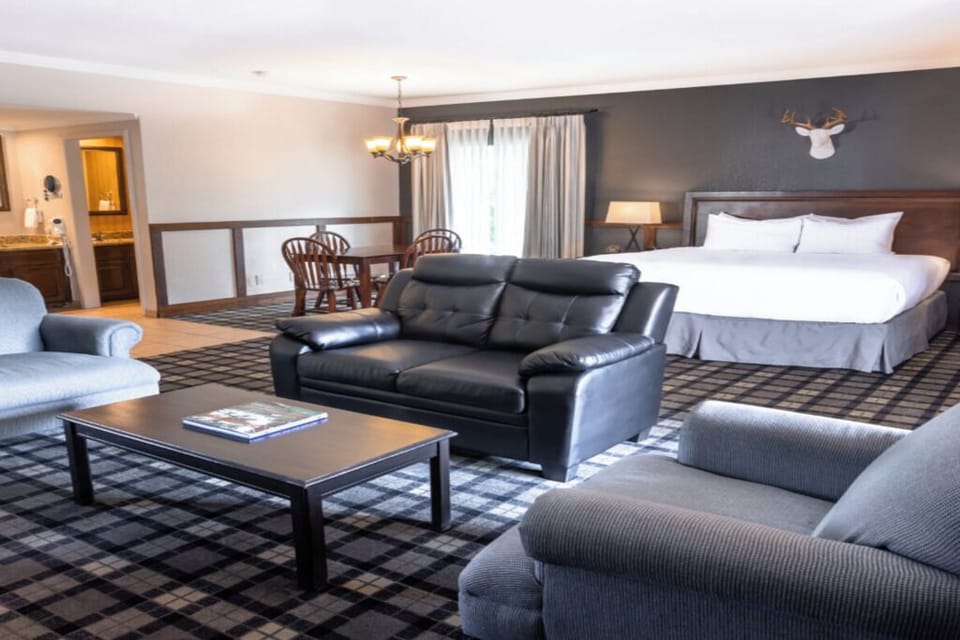 Bedroom. Interior and views may vary based on location and availability.