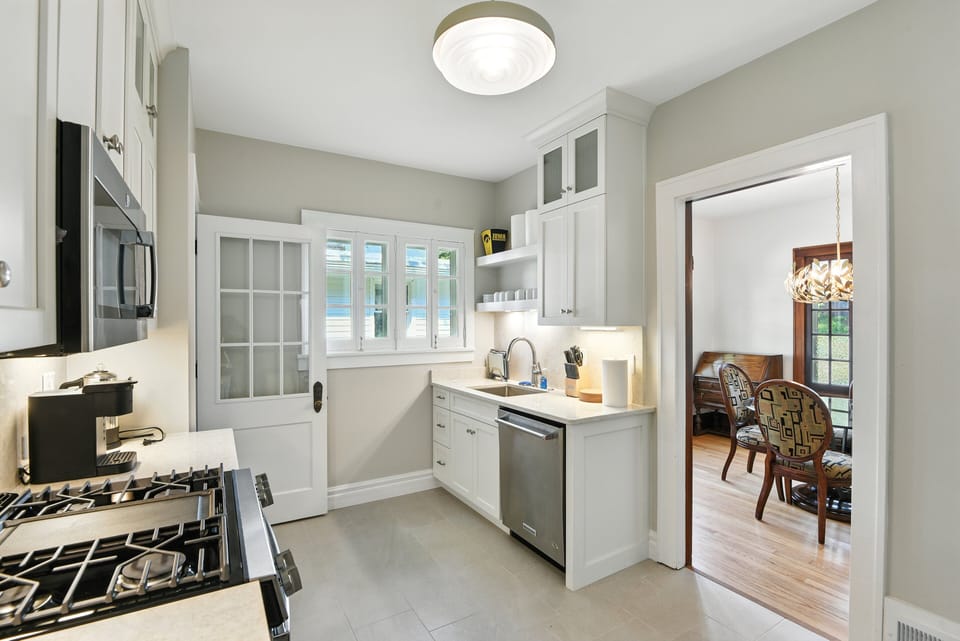 Indoors, Kitchen, Cooktop, Chair, Furniture