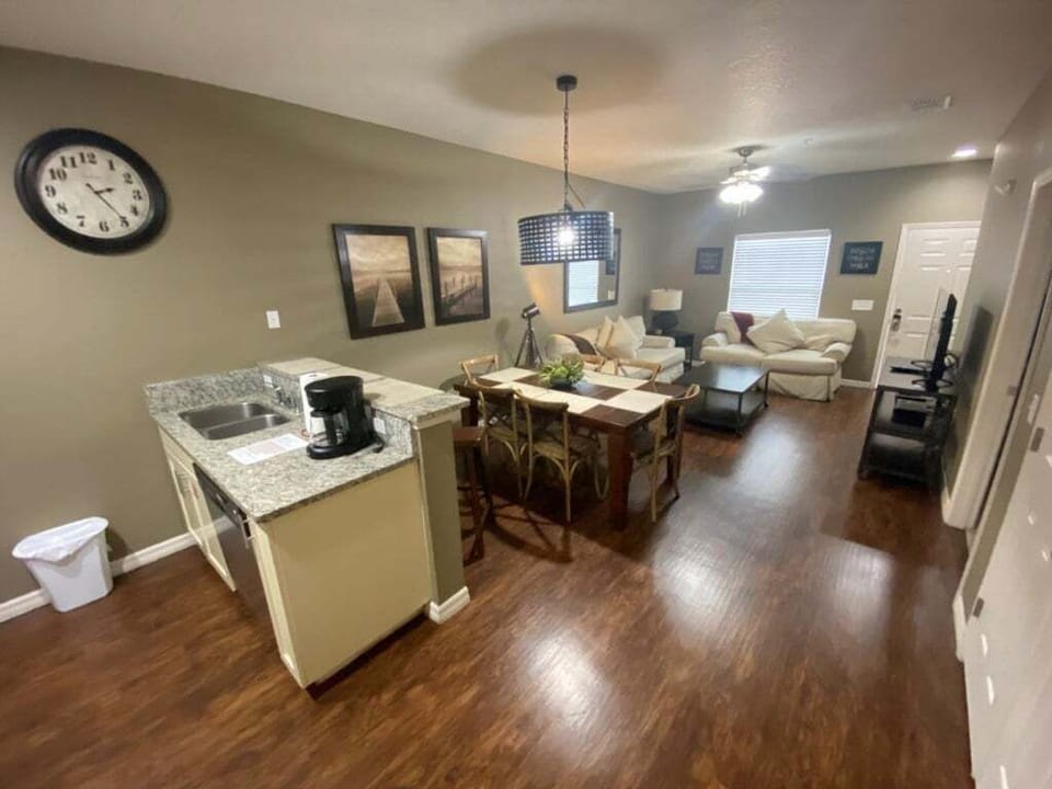 Spacious open-plan kitchen and dining area, perfect for hosting guests.