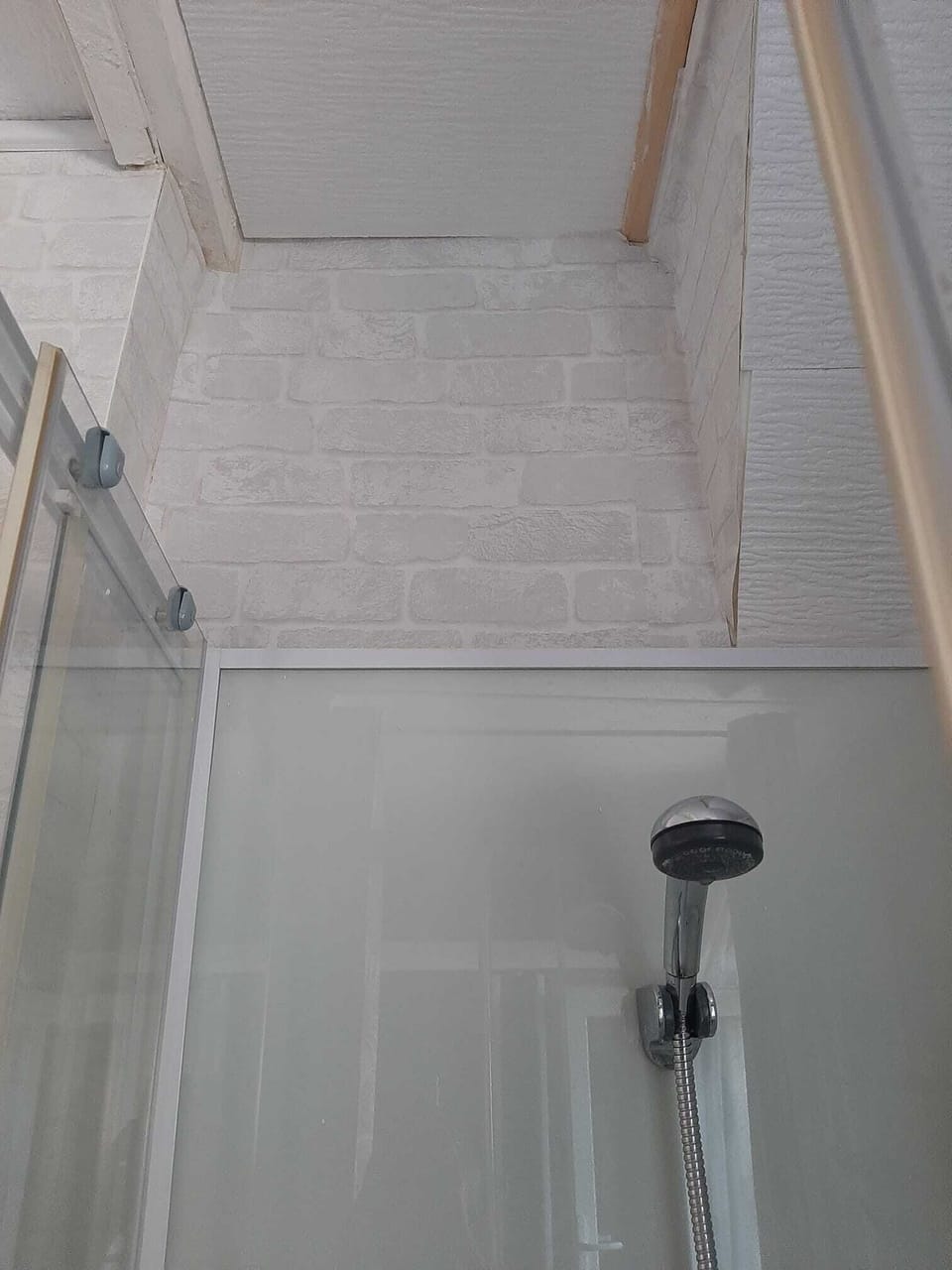 Hand-held showerhead
