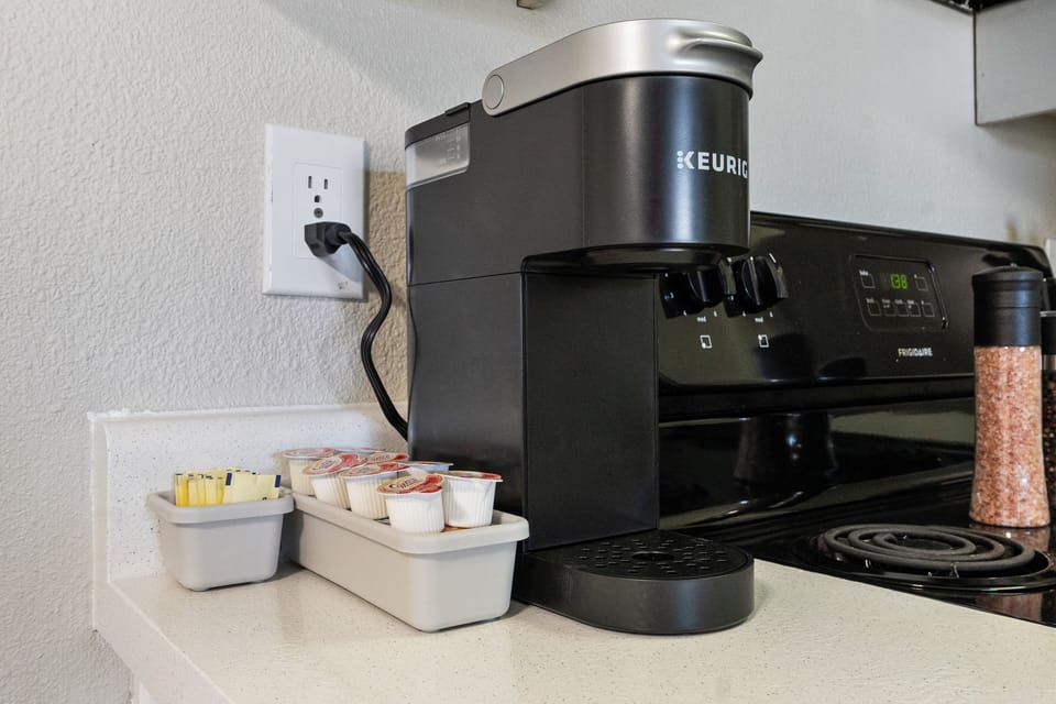 ☕ Coffee maker and Keurig to start your day right.