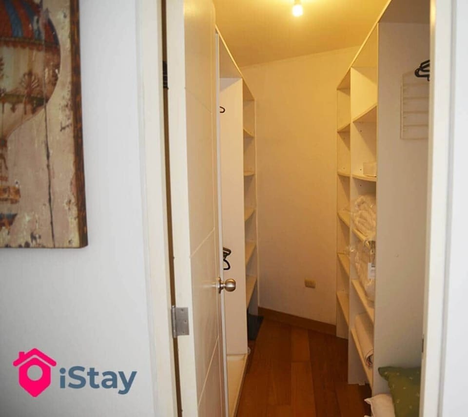 Walking Closet en Dormitorio Principal