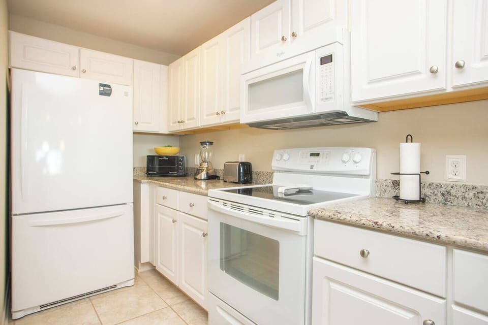 Kitchen, Bay Paradise, Innerarity Townhomes, Perdido Key FL