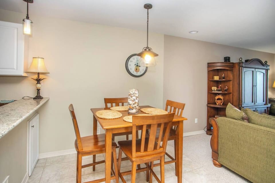 Dining room table, Bay Paradise, Innerarity Townhomes, Perdido Key FL