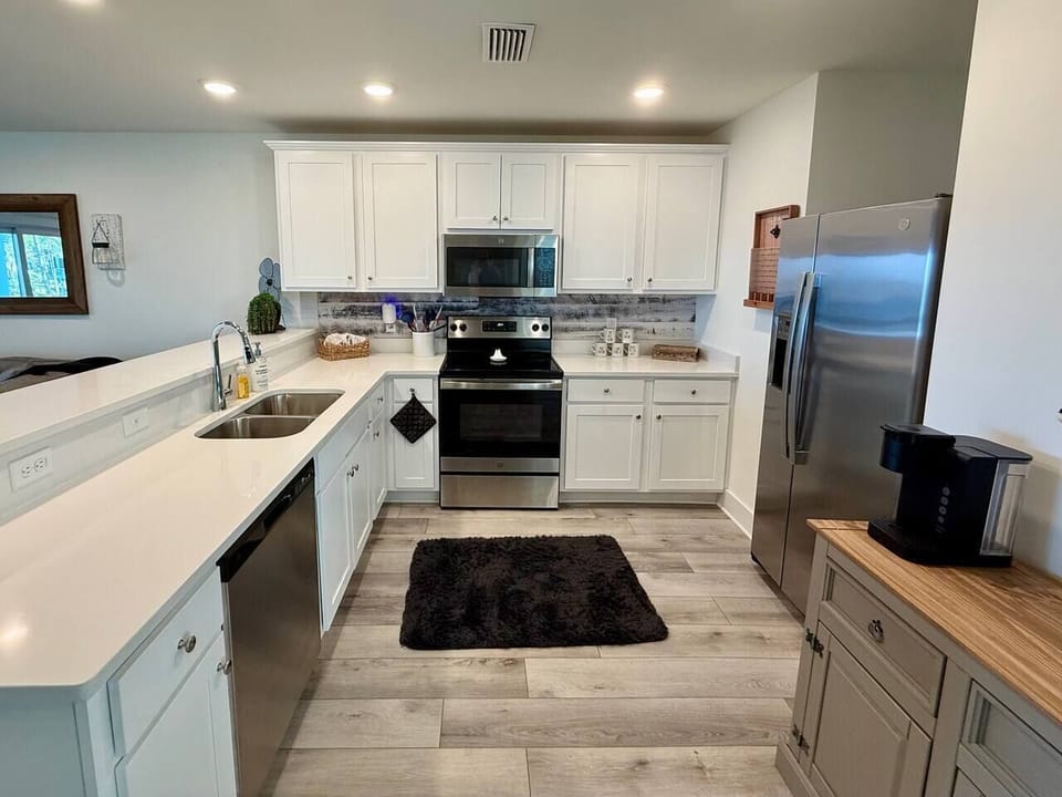 Kitchen, Bayside Bliss, Innerarity Townhomes, Perdido Key FL (2)