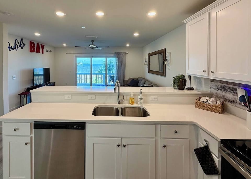 Kitchen, Bayside Bliss, Innerarity Townhomes, Perdido Key FL (1)