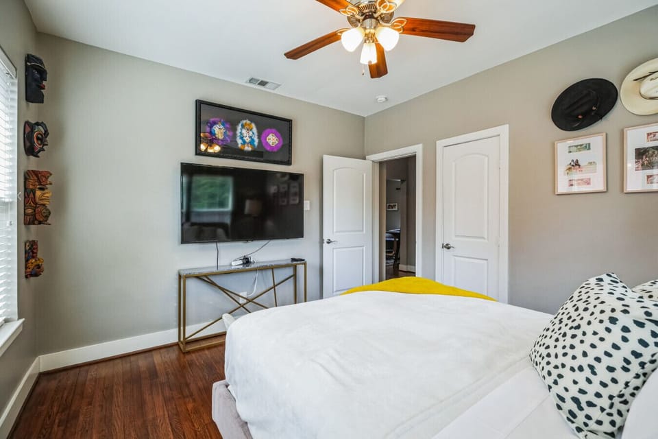 Queen Bed
