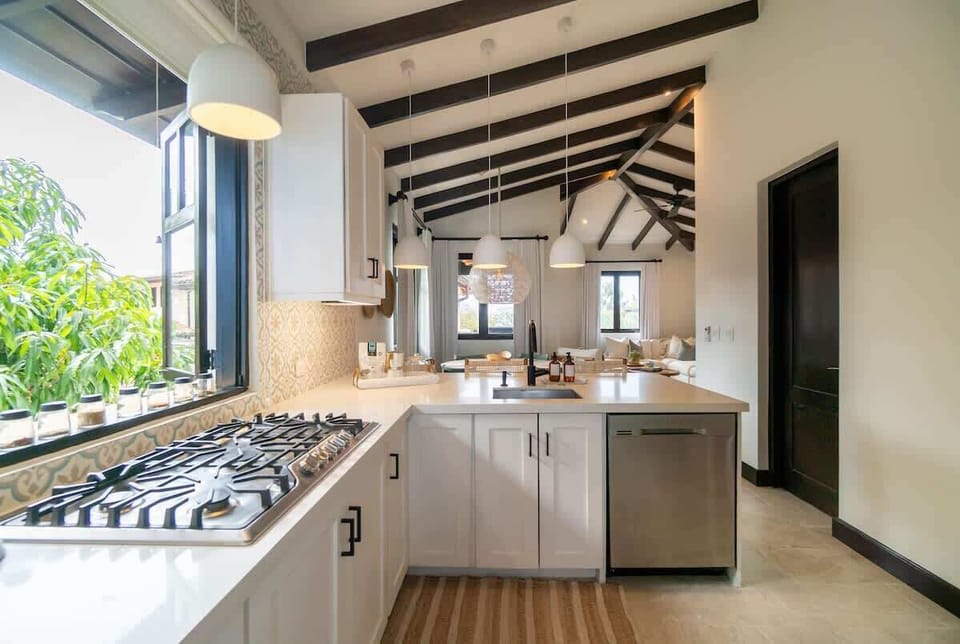 Fully equipped kitchen