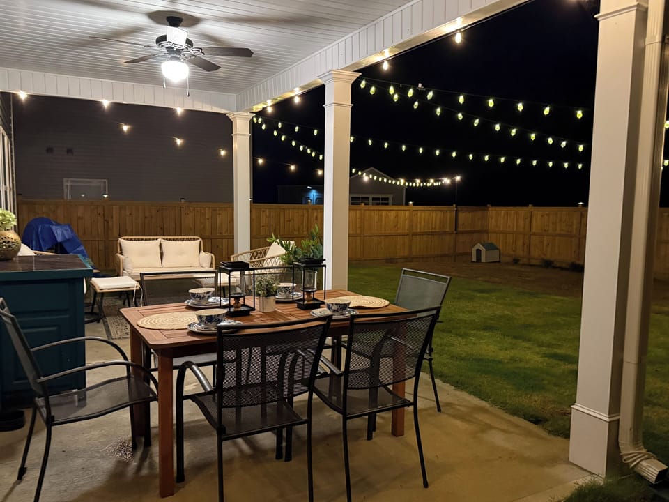 Outdoor dining