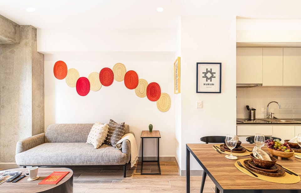El mobiliario, la decoración y los servicios pueden variar ligeramente.