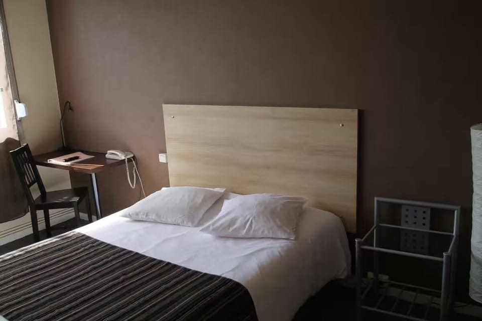 Bedroom. Exact unit will be assigned upon arrival. Views,colors, decor may vary