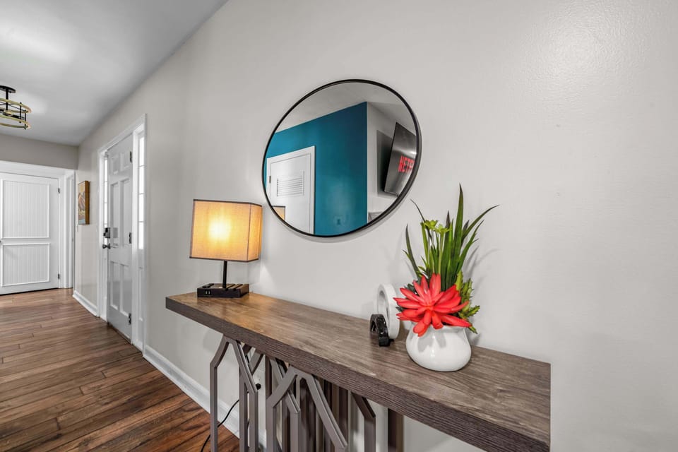 Mirror selfies like no other! 