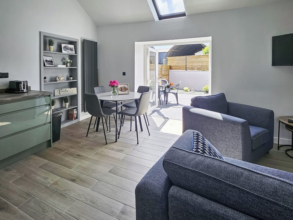 Open plan living space | Llaethdy Arfryn, Preseli Hills