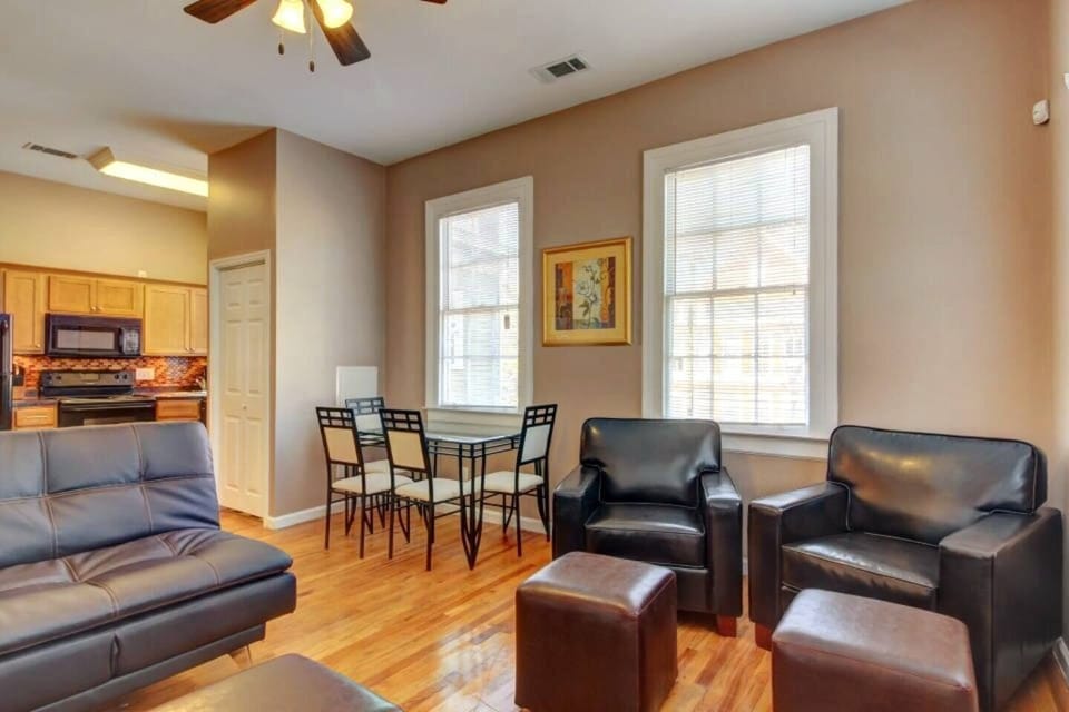Living/Dining Area