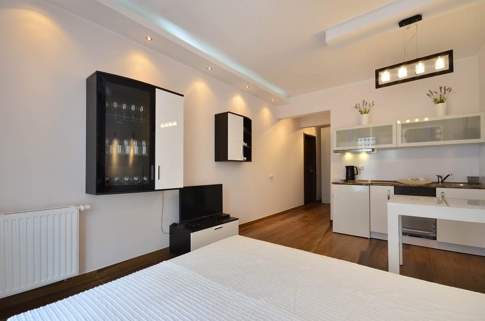 A bright and spacious Studio space where aesthetics combine with functionality.
