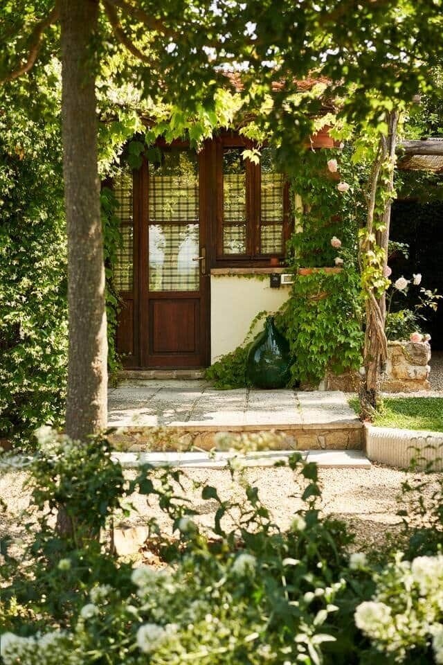 The entrance door